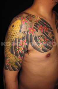 登龍門と桜花散らしの刺青、和彫り(Japanese Tattoo)画像