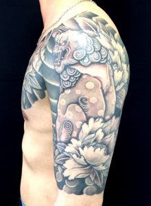 唐獅子牡丹の刺青、和彫り(Japanese Tattoo)画像
