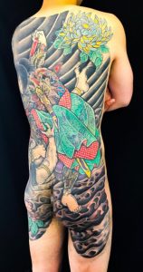 九紋龍史進の鬼退治と菊の刺青、和彫り(Japanese Tattoo)の画像