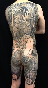不動明王と龍の刺青、和彫り(Japanese Tattoo)の画像です。