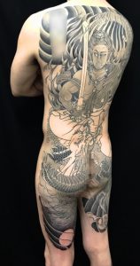 不動明王と龍の刺青、和彫り(Japanese Tattoo)の画像です。
