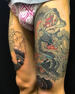 龍と鯉・桜花の刺青、和彫り(Japanese Tattoo)の画像です。