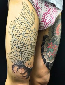 龍と鯉・桜花の刺青、和彫り(Japanese Tattoo)の画像です。