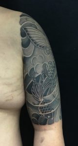 鯉と金魚の刺青、和彫り(Japanese Tattoo)の画像です。