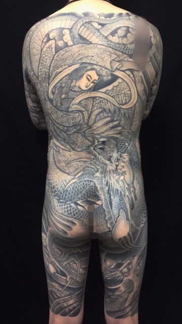 羽衣天女・龍・鳳凰の刺青、和彫り(Japanese Tattoo)の画像です。