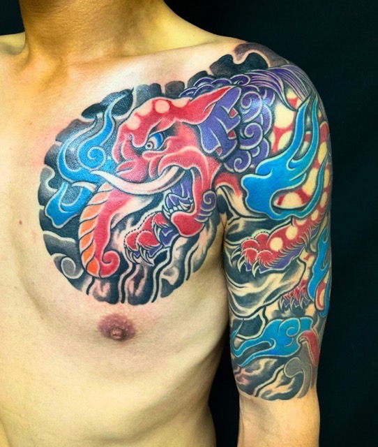 漠・控え五分袖の刺青、和彫り(Japanese Tattoo・タトゥー)の画像