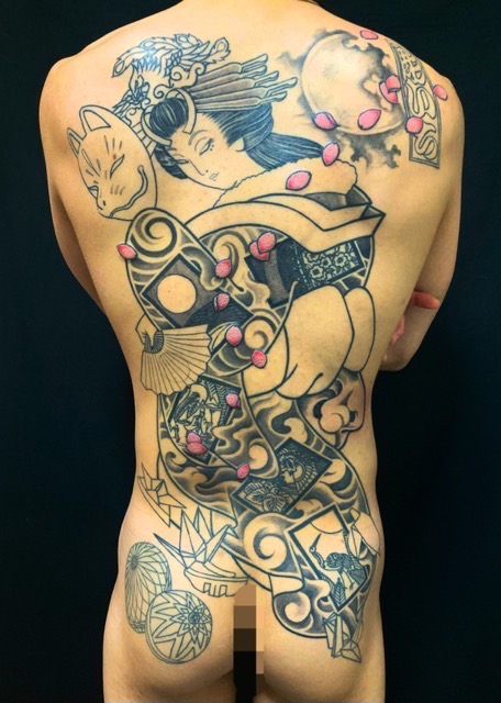 花魁・桜花弁・狐面・鞠・満月の刺青、和彫り(Japanese Tattoo・タトゥー)の画像