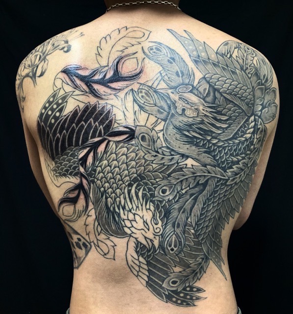 阿吽の鳳凰の刺青、和彫り(Japanese Tattoo・タトゥー)の画像