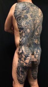 猛虎と加藤清正・三本足の蛙・額彫りの刺青、和彫り(Japanese Tattoo・タトゥー)の画像
