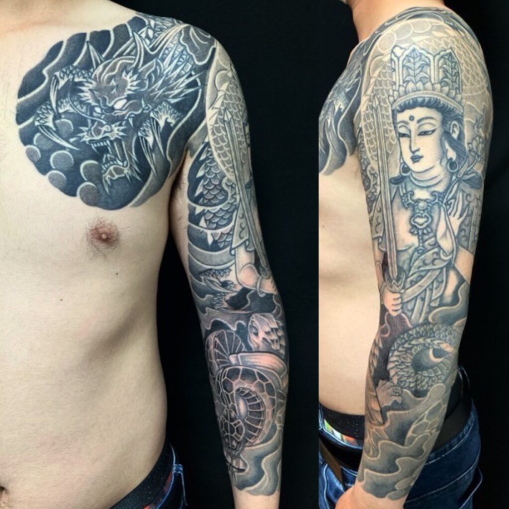 阿形の龍・虚空蔵菩薩・玄武・長袖の刺青、和彫り(Japanese Tattoo・タトゥー)の画像