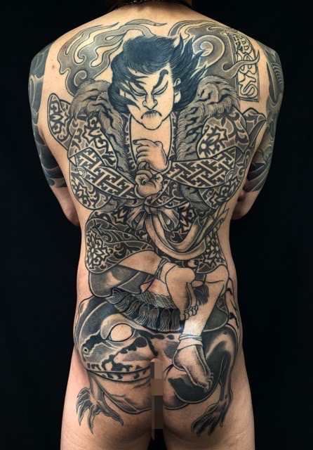 天竺徳兵衛・背中抜き彫りの刺青、和彫り(Japanese Tattoo・タトゥー)の画像