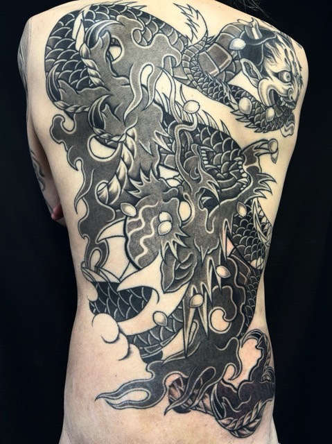 龍・桜花弁・般若の刺青、和彫り(Japanese Tattoo・タトゥー)の画像