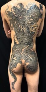 昇龍(一匹龍)の刺青、和彫り(Japanese Tattoo・タトゥー)の画像