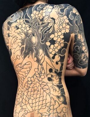 昇龍・桜花・牡丹の刺青、和彫り(Japanese Tattoo・タトゥー)の画像