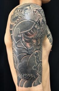 龍・達磨・カバーアップの刺青、和彫り(Japanese Tattoo・タトゥー)の画像