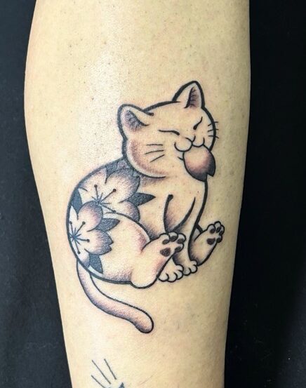 猫・桜花のワンポイントTattoo(タトゥー)の画像