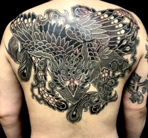鳳凰(バックピース)のワンポイントTattoo(タトゥー)の画像