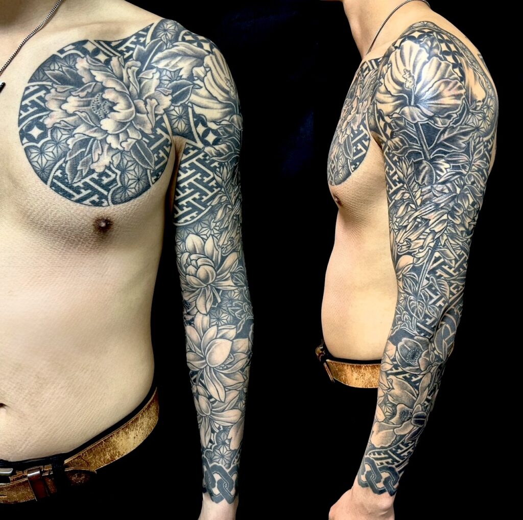 日本伝統模様・花尽くしの刺青、和彫り(Japanese Tattoo・タトゥー)の画像