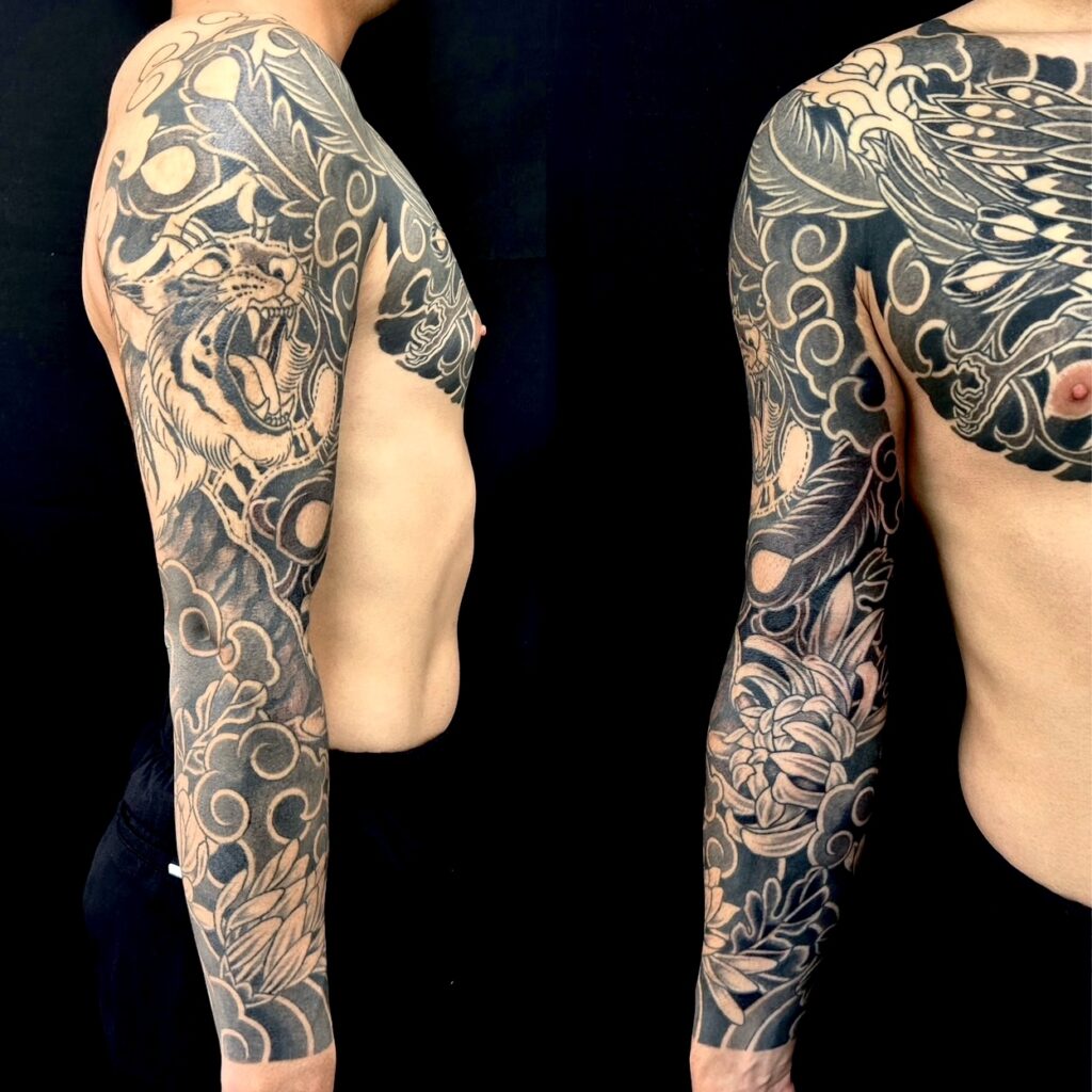 鳳凰・虎・菊(長袖)の刺青、和彫り(Japanese Tattoo・タトゥー)の画像