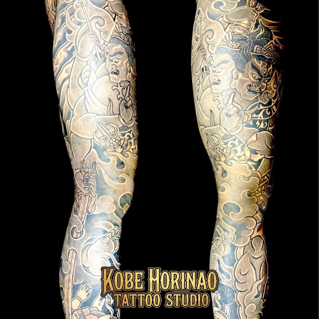 降三世明王(総身彫り・足)のタトゥー・刺青・和彫画像