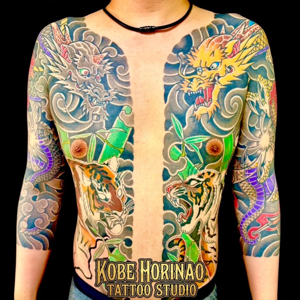 龍虎図・竹(胸割り七分袖)のタトゥー・刺青・和彫画像