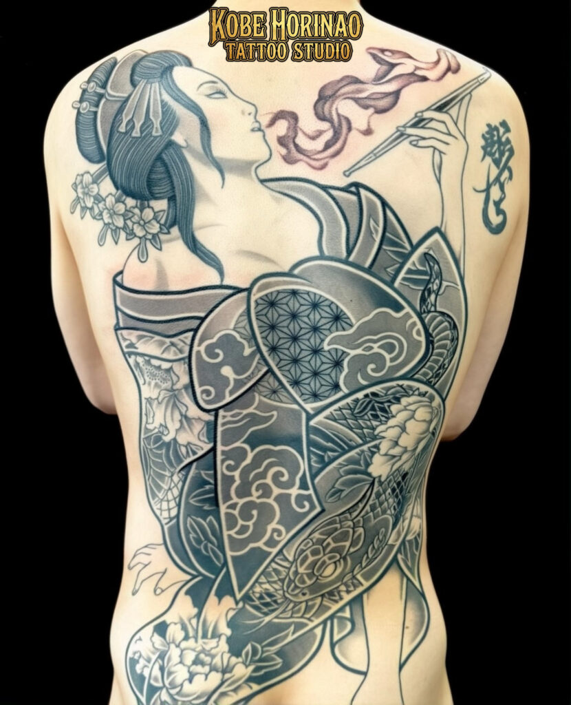 花魁・蛇・牡丹(背中抜き彫り)のタトゥー・刺青・和彫画像