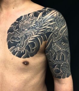阿形の龍・五分袖・カバーアップの刺青、和彫り(Japanese Tattoo・タトゥー)の画像